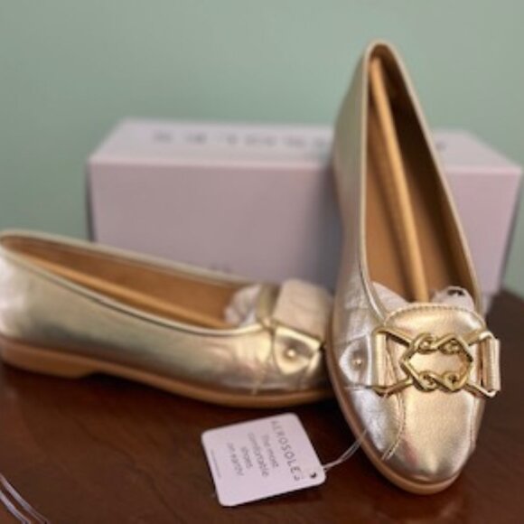 Gold Flats - Picture 1 of 1